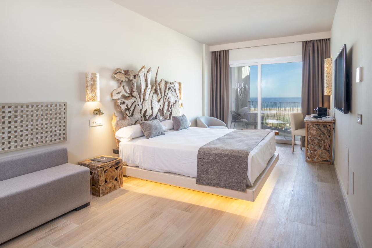 Zahara Beach & Spa By Qhotels - Adults Recommended Захара де лос Атунес Екстериор снимка Deluxe room