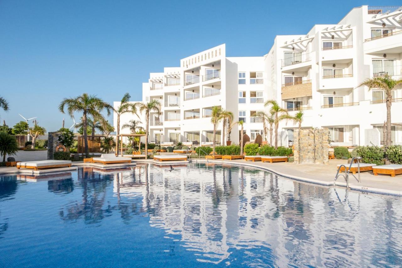 Zahara Beach & Spa By Qhotels - Adults Recommended Захара де лос Атунес Екстериор снимка